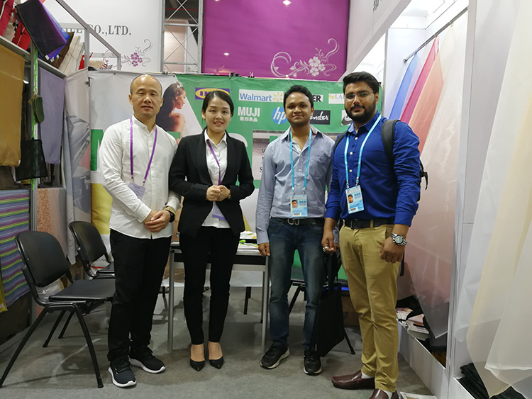 金玨廠家的尼龍婚紗網(wǎng)布走向國(guó)際市場(chǎng)